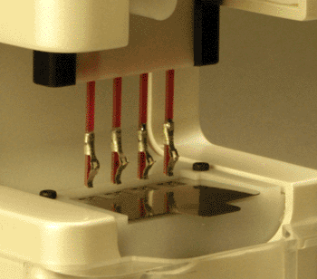 Image: Close-up view of the microtip probes of the device (Photo courtesy of NanoFacture).